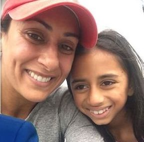 Saira-Khan-Amara-Khan-reading-invisalign-first